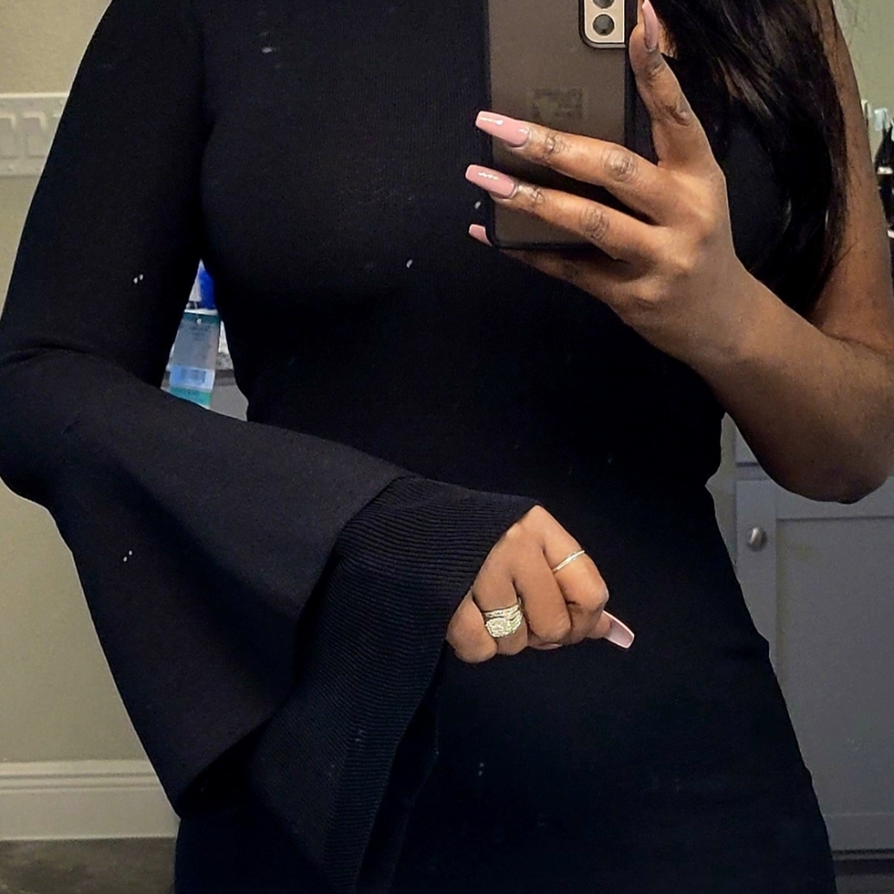 Still Available!! Black off the shoulder dress👗worn once for birthday dinner. - Picture 4 of 4
